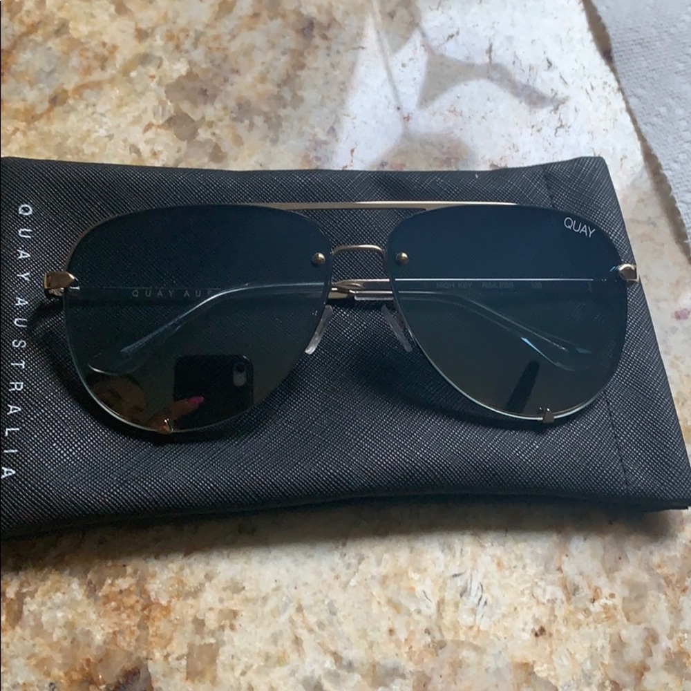 Quay High Key Rimless Sunnies